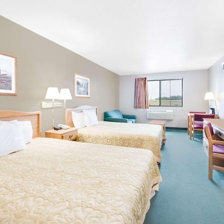 Super 8 By Wyndham Sisseton Motel Kültér fotó